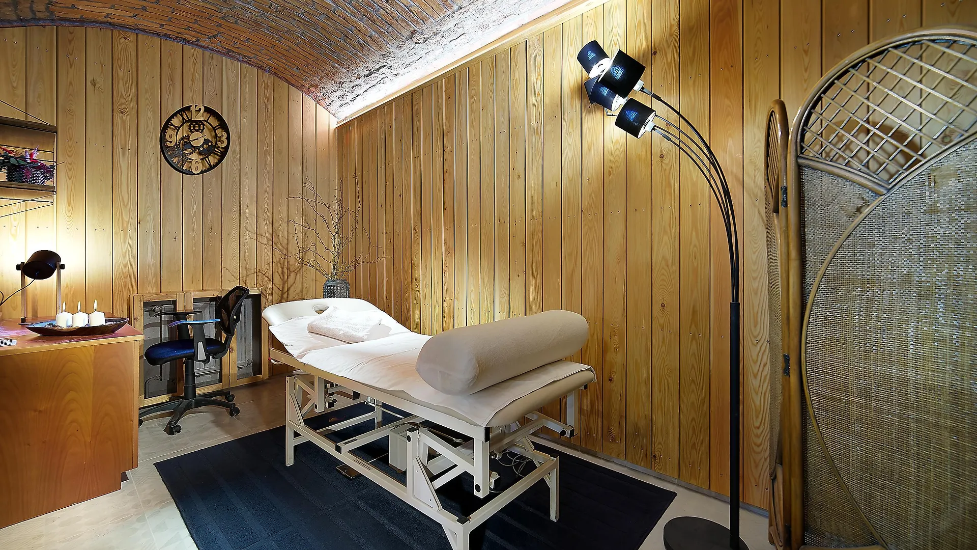 Green Garden Hotel Prague 4*,