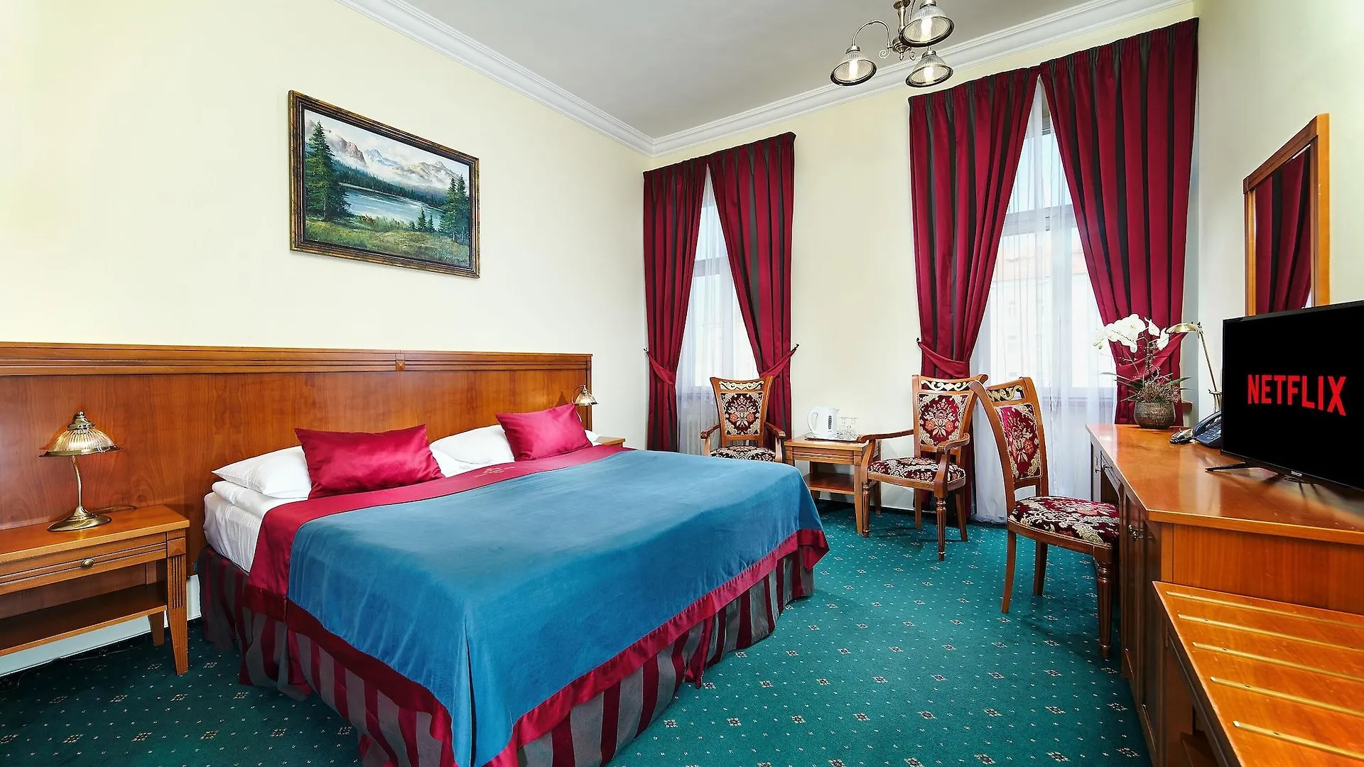 Green Garden Hotel Прага