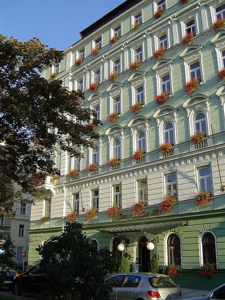 Green Garden Hotel Прага Чехия